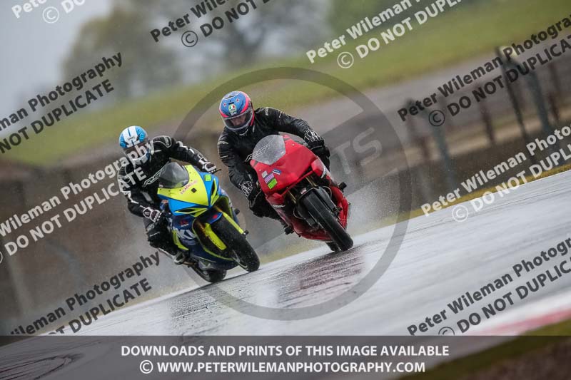 PJM Photography;donington no limits trackday;donington park photographs;donington trackday photographs;no limits trackdays;peter wileman photography;trackday digital images;trackday photos